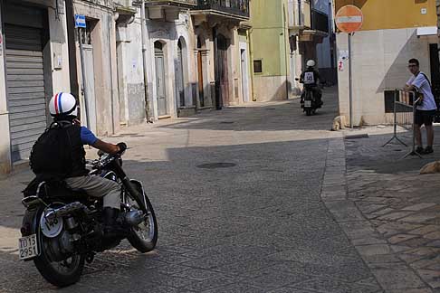 Milano Taranto 2015 - BMW R 68 600cc del 1954 biker Scaglia Marco di Milano